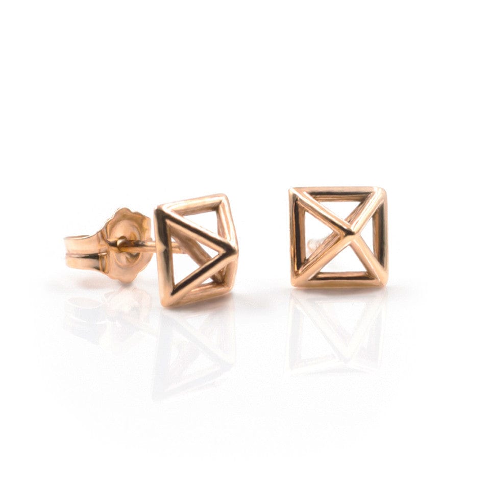 Pyramid-stud-earrings-rosegold-sexy
