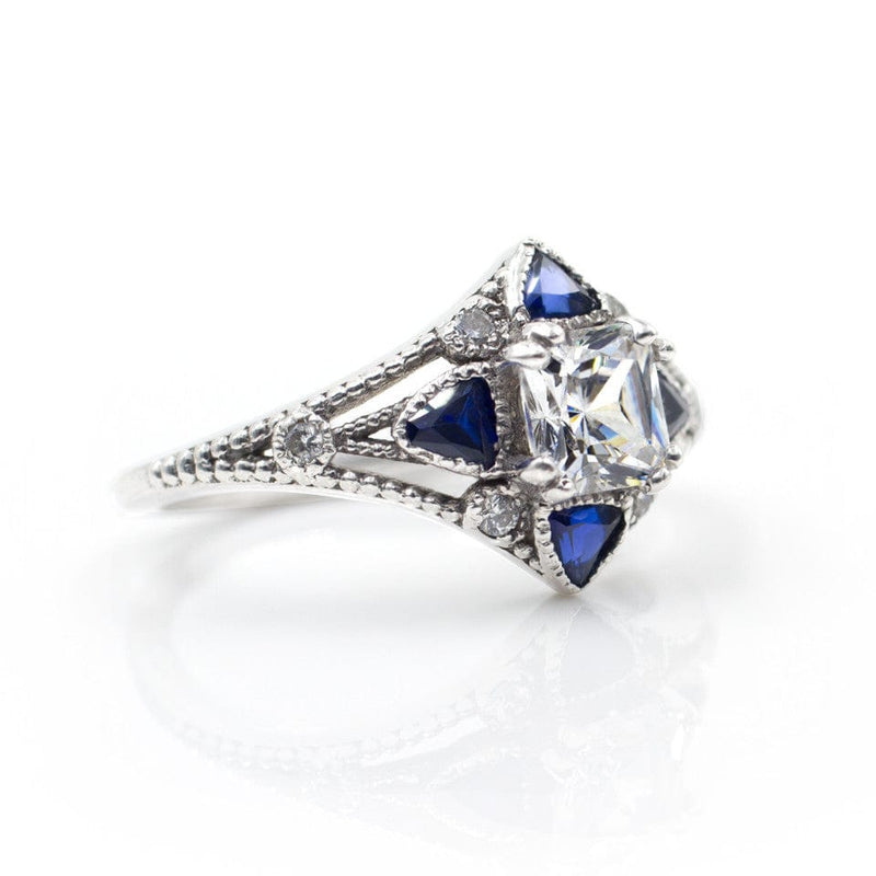 TheCompass-gold-unique engagment ring-diamond-sapphire